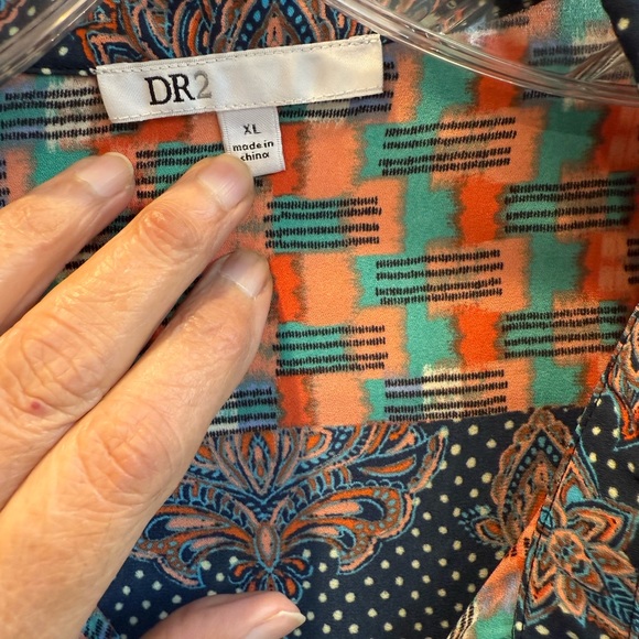 2 for $20 Must bundle/ DR2 Multicolor Patterned Shirt - Picture 6 of 6